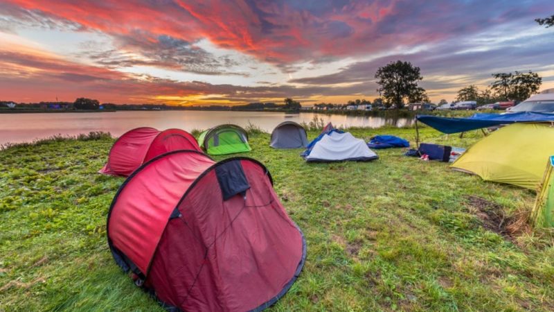 Conseils et astuces de camping pour les débutants : Tout ce que vous devez savoir